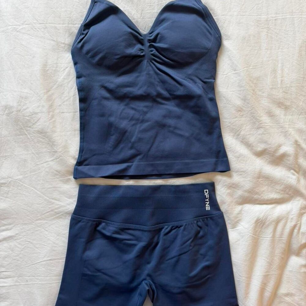 Dfyne Women's Navy and Blue Leggings - Picture 2 of 4